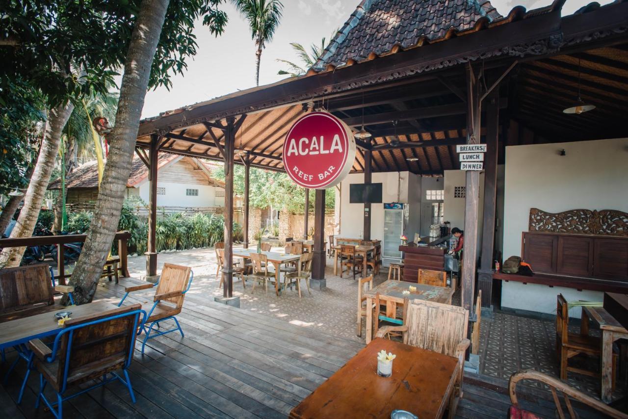 Acala Hostel & Reef Bar Toyapakeh Ngoại thất bức ảnh